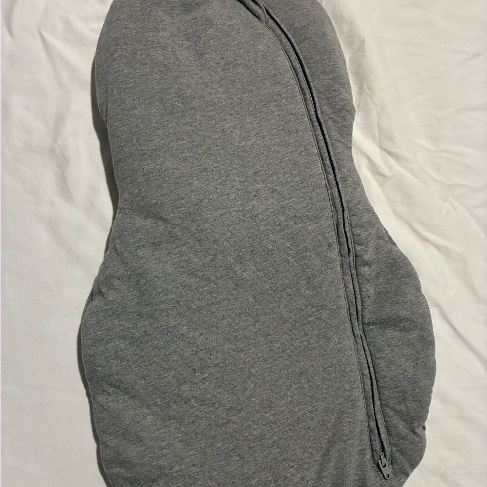 Happiest Baby Swaddle - Picture 5 of 13